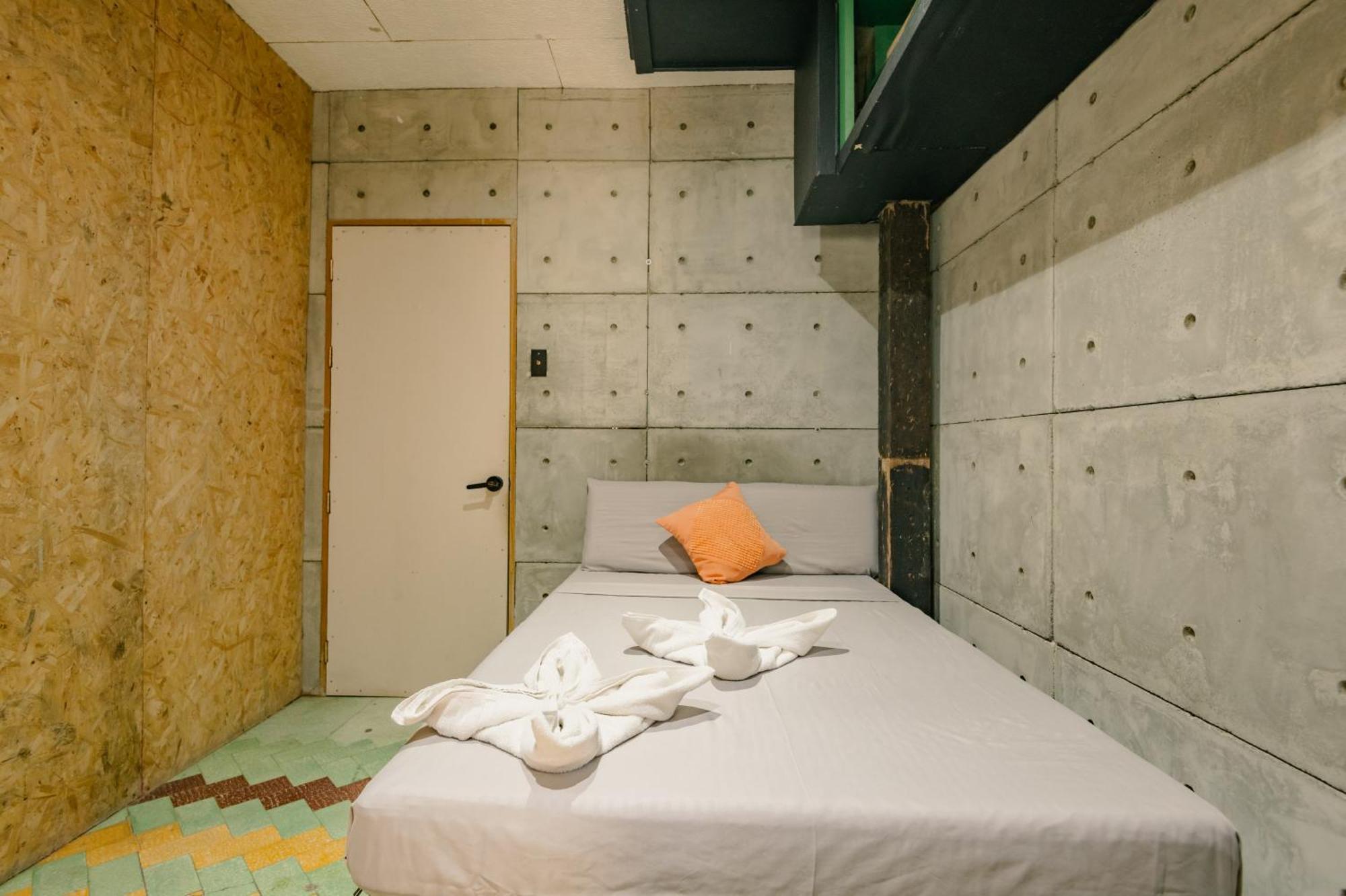 The Flying Fish Hostel Cebu Zewnętrze zdjęcie